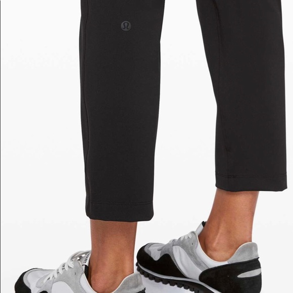 On the Fly 7/8 Pant - Picture 3 of 6